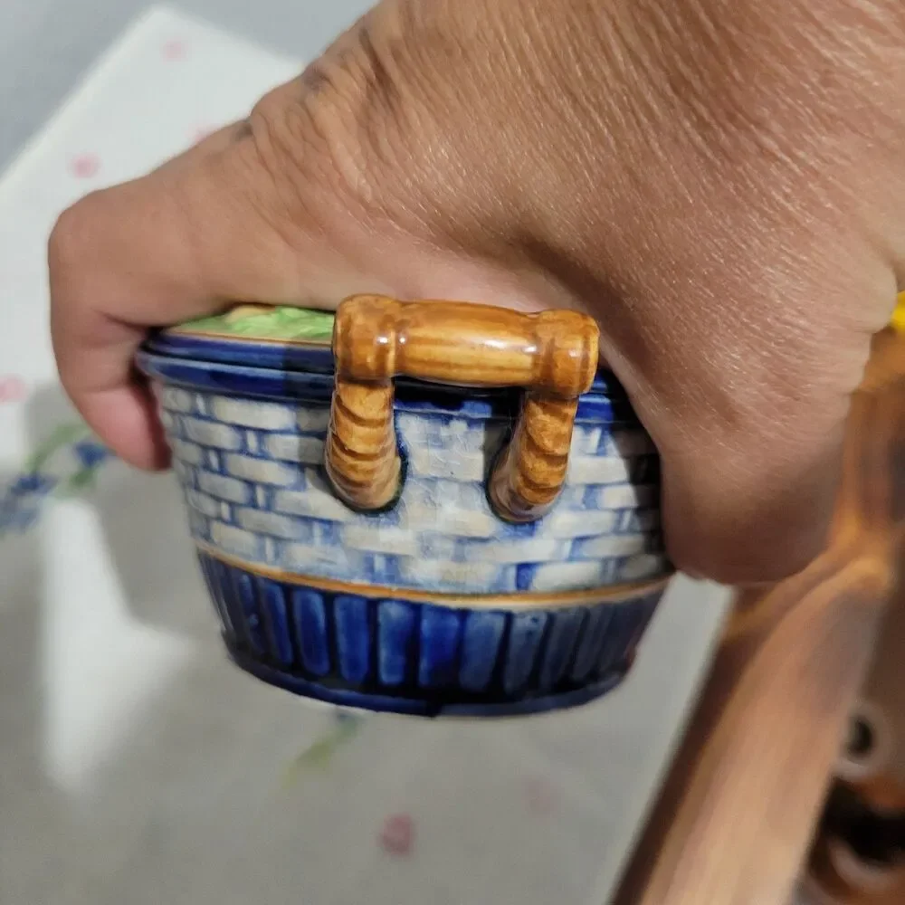 Vintage Japan Marutomoware 4